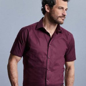 Russell Collection:Fitted Short Sleeve Stretch Shirt R947M-0.